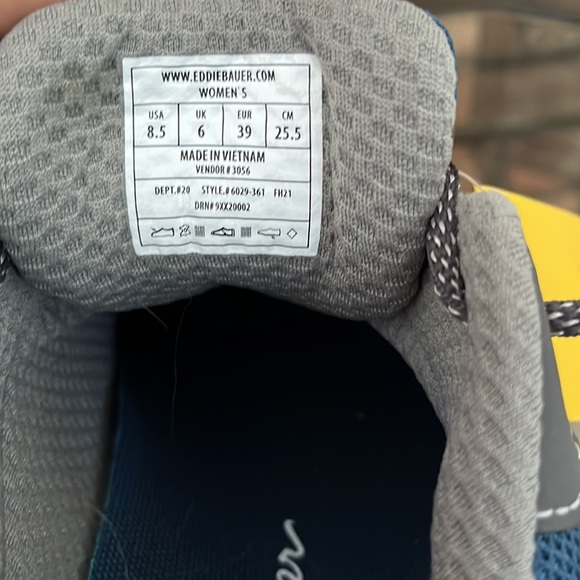 New size 8.5 Eddie Bauer Lukla Pro Waterproof Lightweight Hiker - Picture 11 of 11